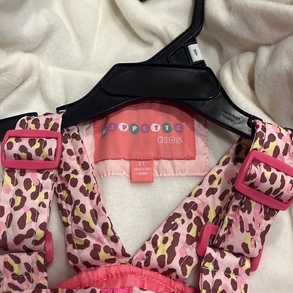 💕Pink leopard print snow suit - Picture 3 of 7